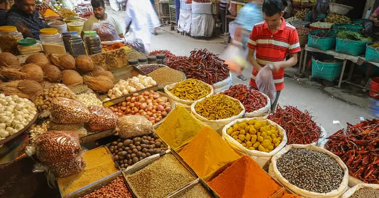 নওগাঁর একটি মসলার দোকান